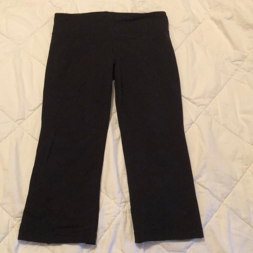 Lululemon crop - Picture 2 of 2